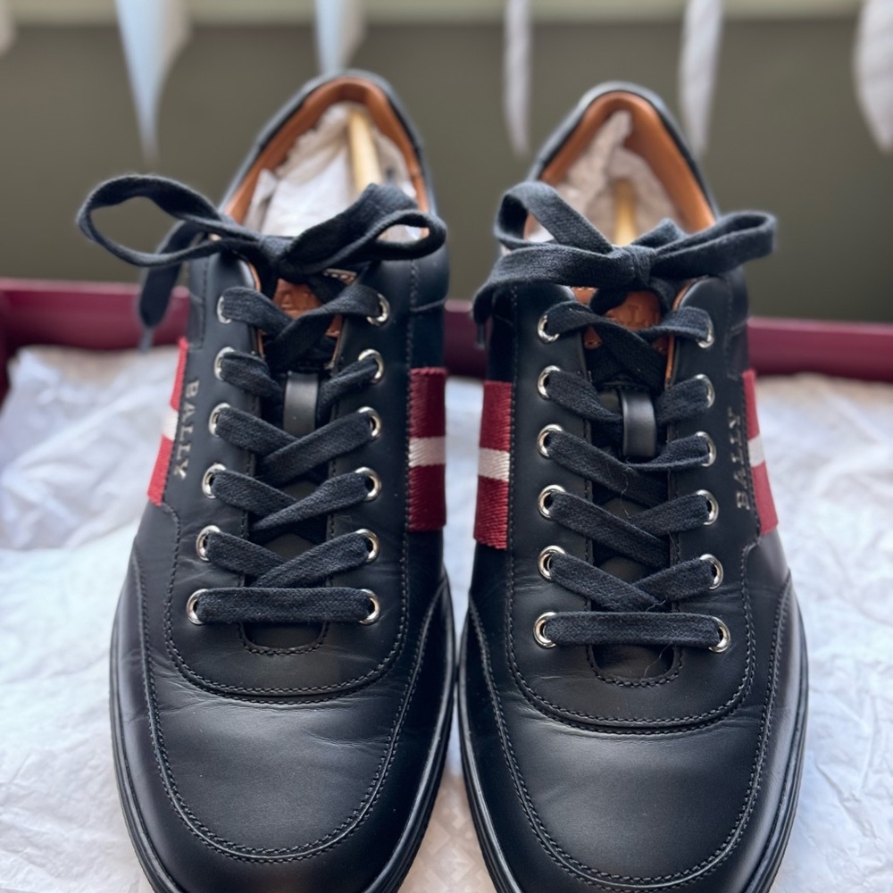 Men’s sneakers , new never worn